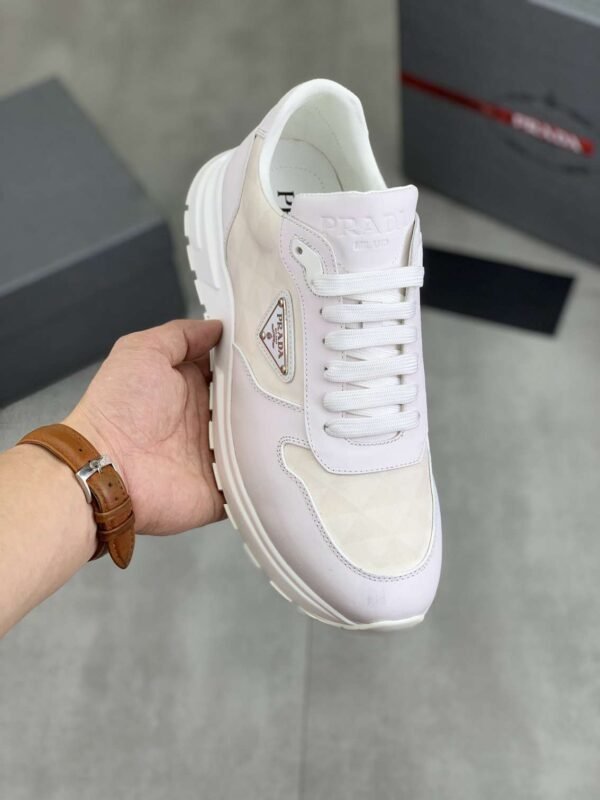 prada prax 01 re nylon schwarz (kopie)