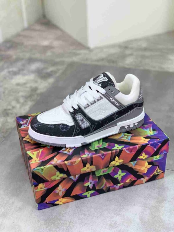 louis vuitton lv trainer – monogram denim blau (kopie)